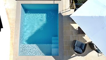 Villa Adria - Piscina Privata con Terrazza Vista Mare Circondata da Ul