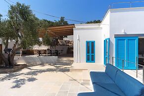 Villa Adria - Piscina Privata con Terrazza Vista Mare Circondata da Ul