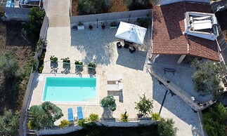 Casa Celeste - Immersa Nella Natura con Piscina Privata nel Salento