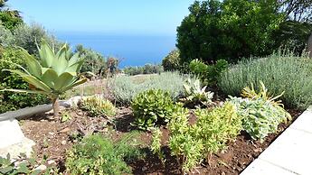 Villa Resta - Ampio Giardino e Splendida Vista Mare Panoramica