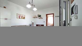 Villetta Chiarello - Con Giardino Privato a 2 km dal Mare