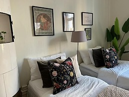 Stockholm Loft Haven 3 Beds in a 1-bedroom Gem