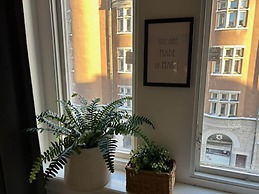 Stockholm Loft Haven 3 Beds in a 1-bedroom Gem