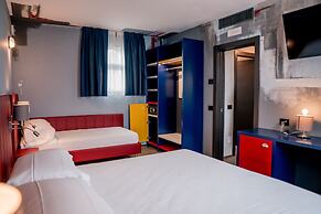K Modern Hotel