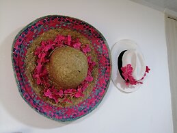 Café de Colores con balcon