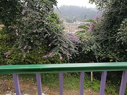 Café de Colores con balcon