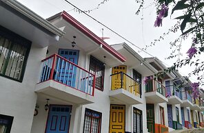 Café de Colores con balcon