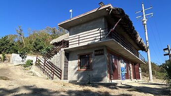 Casa Nayechee Hospedaje & Dive Center