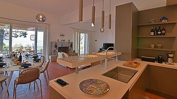 Villa Salone 8 Emma Villas