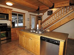 The Hideaway Hostel near Yellowstone