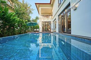 Luxury Pool Villas in Purama Villas