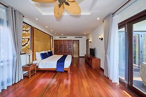 Luxury Pool Villas in Purama Villas