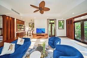 Luxury Pool Villas in Purama Villas