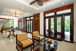 Luxury Pool Villas in Purama Villas