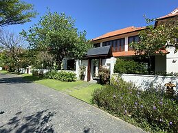 Luxury Pool Villas in Purama Villas