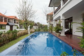 Luxury Pool Villas in Purama Villas