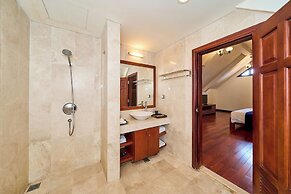 Luxury Pool Villas in Purama Villas