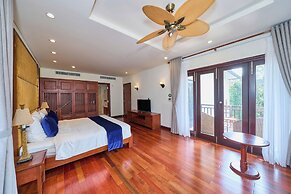 Luxury Pool Villas in Purama Villas