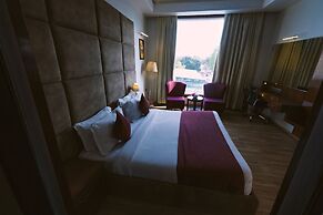 SH&B - Hotel Millennium Inn, Prayagraj