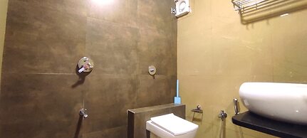 Hotel Avadh Palace