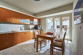 Rodo Seafront Villa with private pool