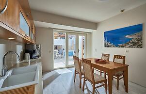 Rodo Seafront Villa with private pool