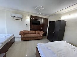 Hotel Himgiri