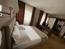 Doanesia Premium Hotel & Spa