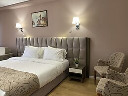 Doanesia Premium Hotel & Spa