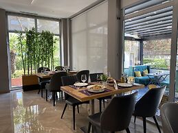 Doanesia Premium Hotel & Spa