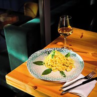 Doanesia Premium Hotel & Spa