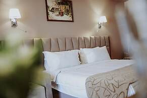 Doanesia Premium Hotel & Spa