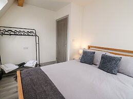 Brecknock Cheviot - The Sheepfold