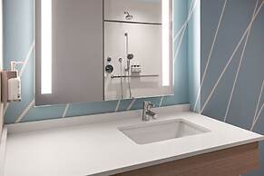 avid hotel Brooklyn Dyker Heights by IHG