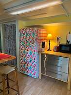 Rustic Beach Front Basement Apt, Pet Friendly Wi-fi 2 Bedroom Apts by 