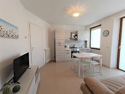 Winter Spring Summer Apartments