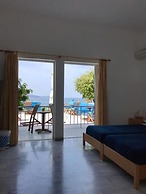 Kanakis Blue Beach Apartments