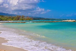 Beach Holidays at Marina Villa