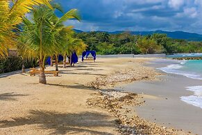 Beach Holidays at Marina Villa