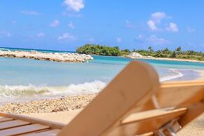 Beach Holidays at Marina Villa