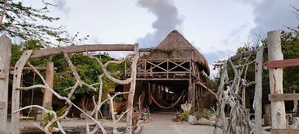 Tambo Marina Ecohostal - Hostel