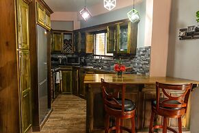 Topaz Apartment Villa - Mountain View