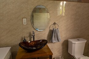 Topaz Apartment Villa - Mountain View