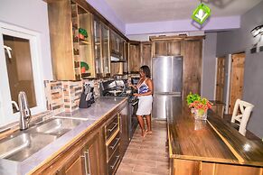 Topaz Apartment Villa - Piton View