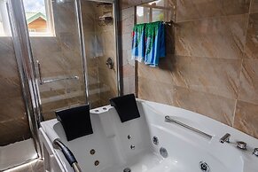 Topaz Apartment Villa - Piton View