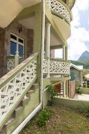 Topaz Apartment Villa - Piton View