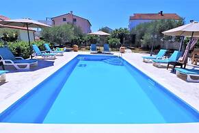 Luxury Beachfront Villa With Pool for two Families