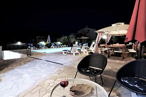 Luxury Beachfront Villa With Pool for two Families