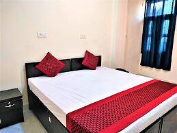Comfort Inn Hotel.Near MayurVihar Metro1