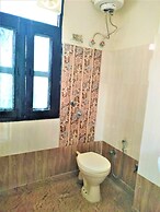 Comfort Inn Hotel.Near MayurVihar Metro1